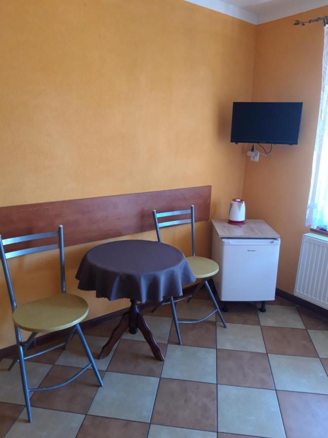 Pokoje Goscinne Marcin Łeba Exterior foto